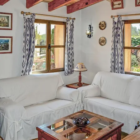 Holiday home Awesome Home In Biniali With Wifi