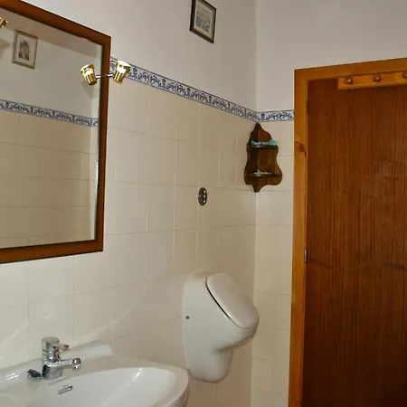 Awesome Home In Biniali With Wifi *